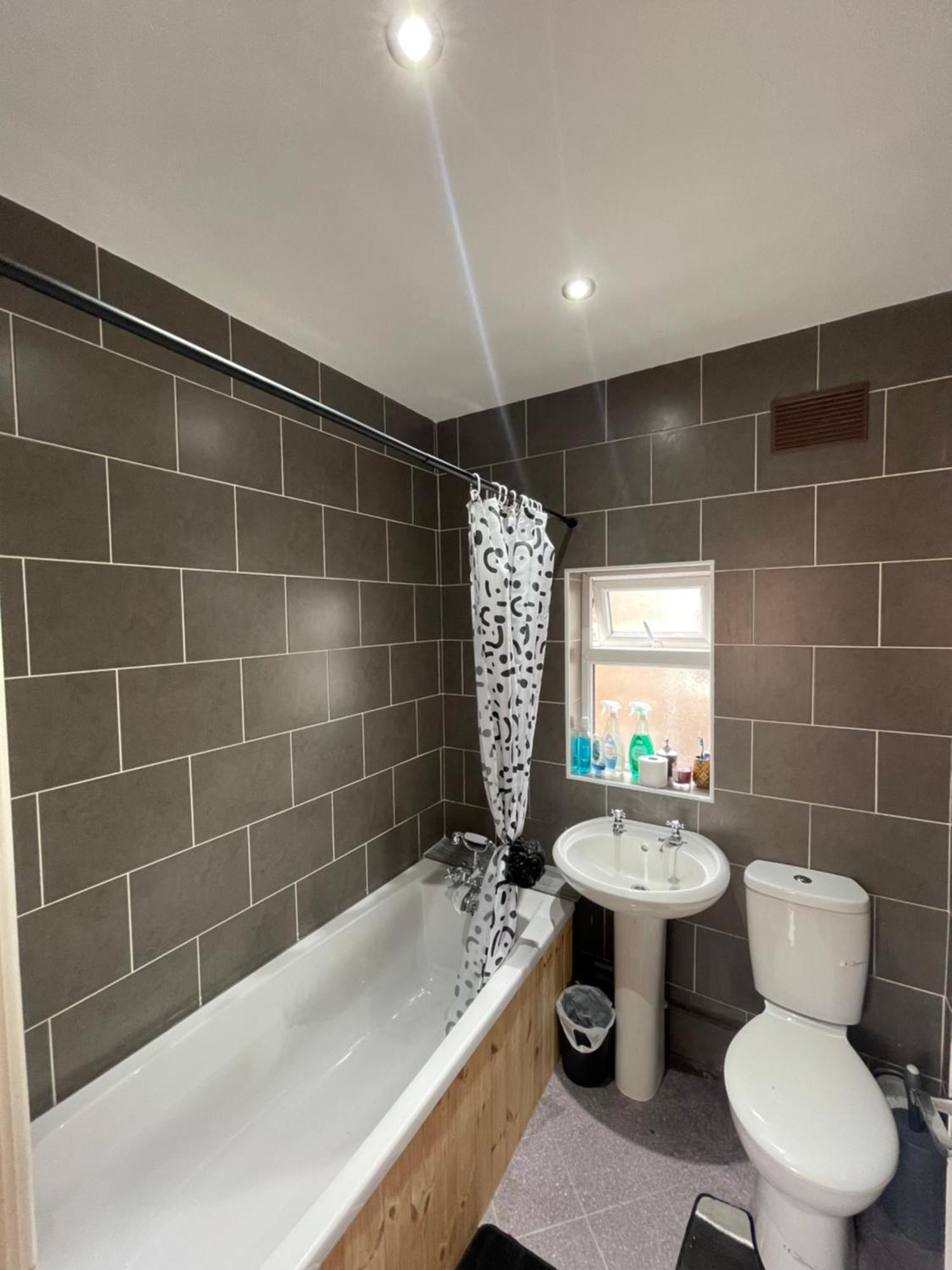 Luxestay Rooms - Old Trafford Manchester Eksteriør billede